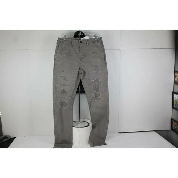 Mens AMERICAN EAGLE KHAKIS size 30/34 - Picture 1 of 8